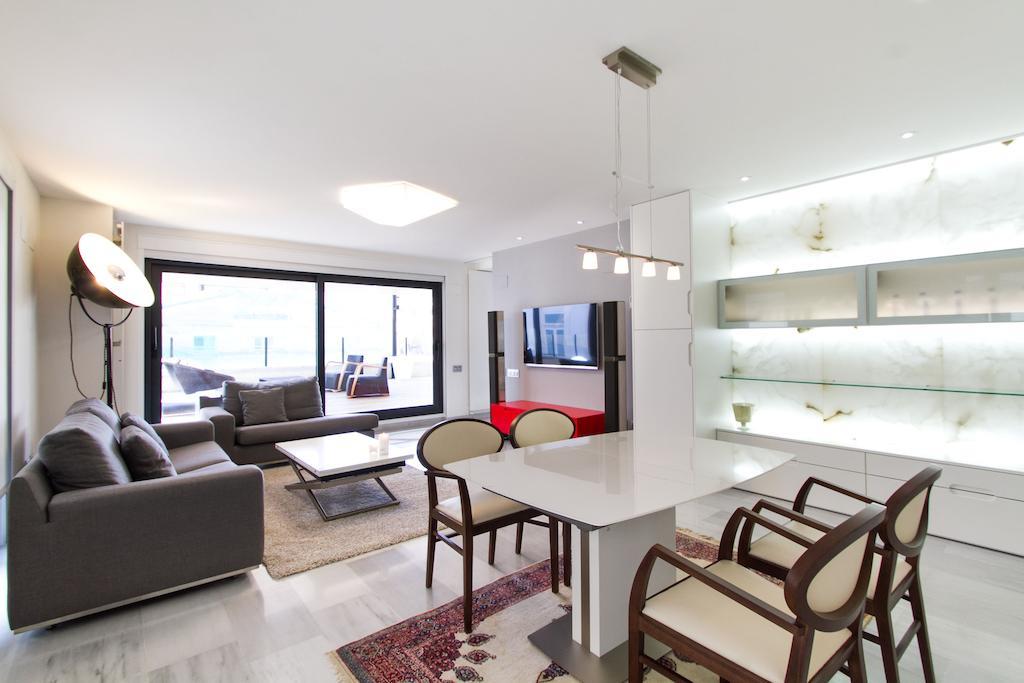 Valencia Boutique Ayuntamiento II Valenza